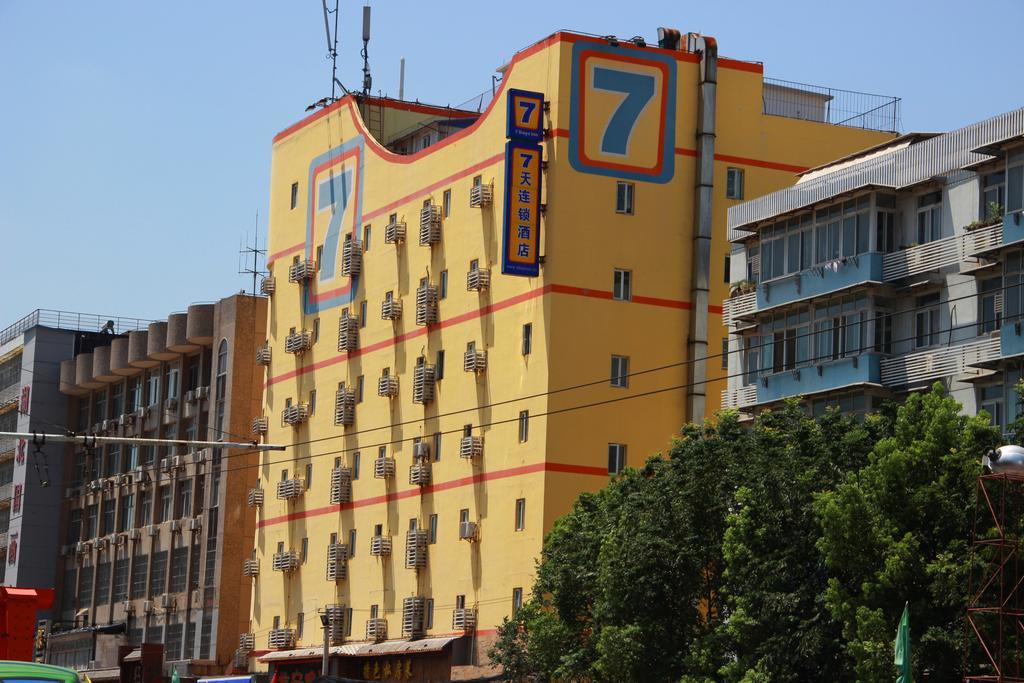 7Days Inn Wuhan Wuchang Train Station Shuoyi Road Subway Station Branch Eksteriør bilde